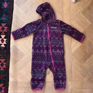 Columbia fleece onesie 12-18 months. Very good condition. Super warm
